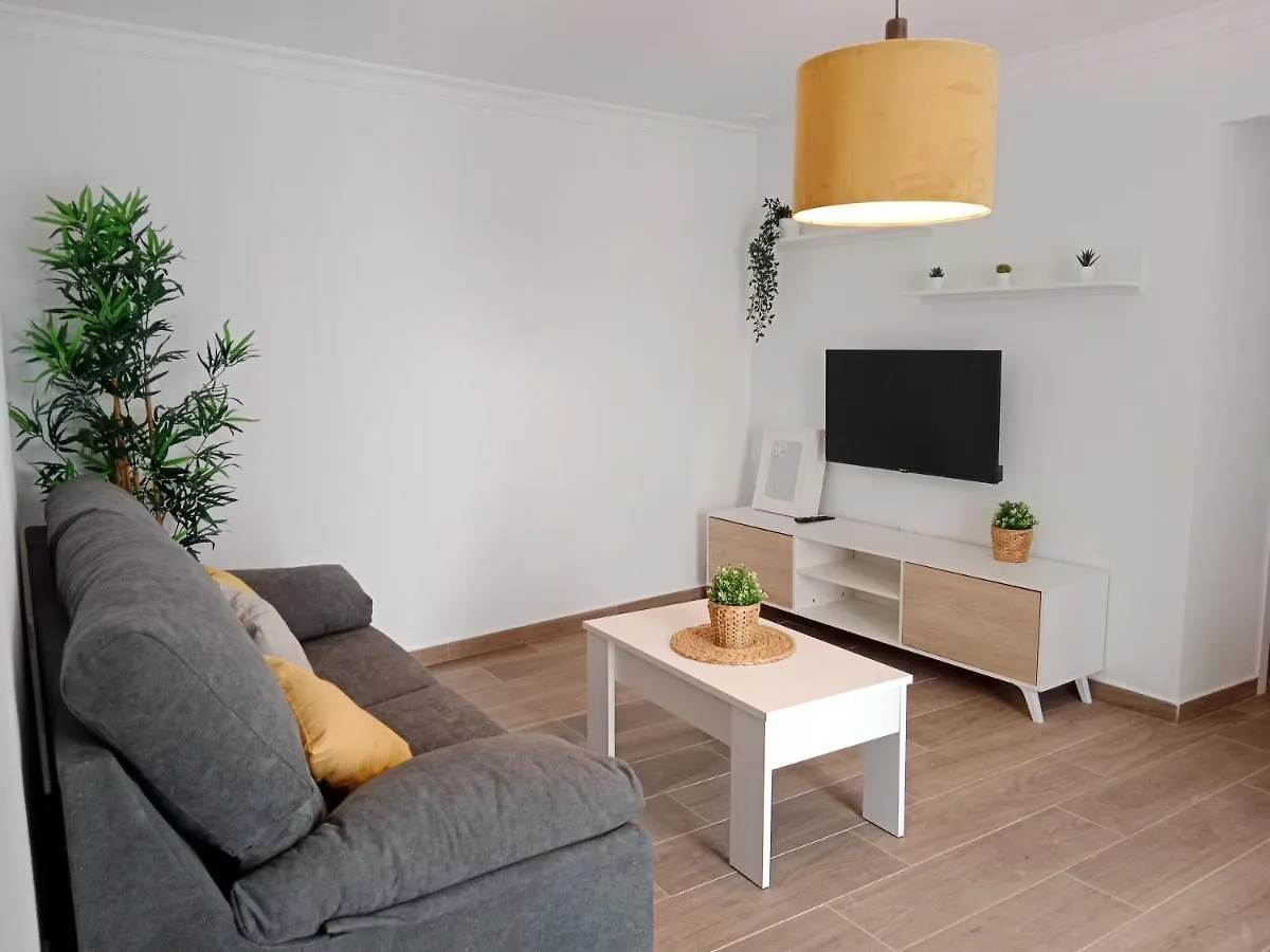 Apartamento La Yedra contacts